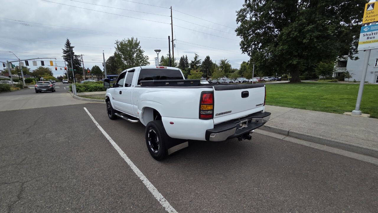 Used 2006 Chevrolet Silverado 3500 LT w/ Heavy-Duty Power Package RWD image 8