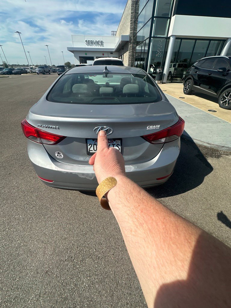 Used 2015 Hyundai Elantra SE w/ Option Group 02 FWD image 6
