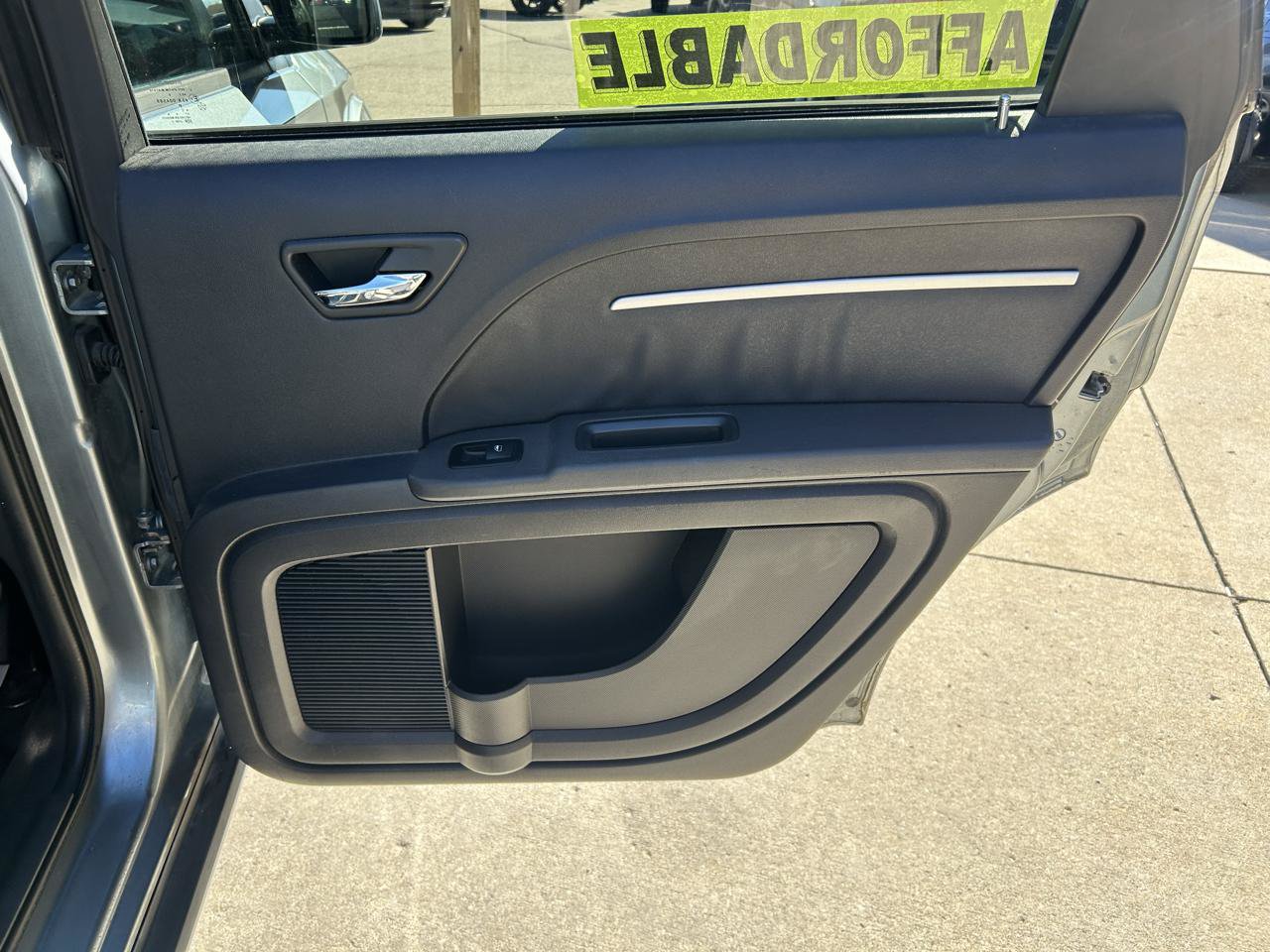 Used 2010 Dodge Journey SXT FWD image 15