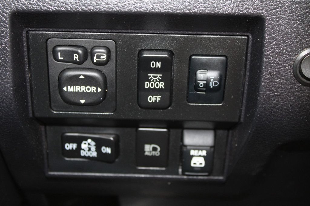 Used 2021 Toyota Tundra 1794 Edition AWD/4WD image 30