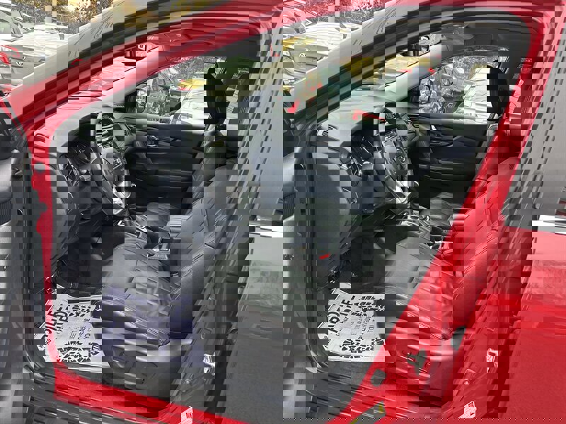 Used 2017 Nissan Rogue SL w/ SL Premium Package image 10