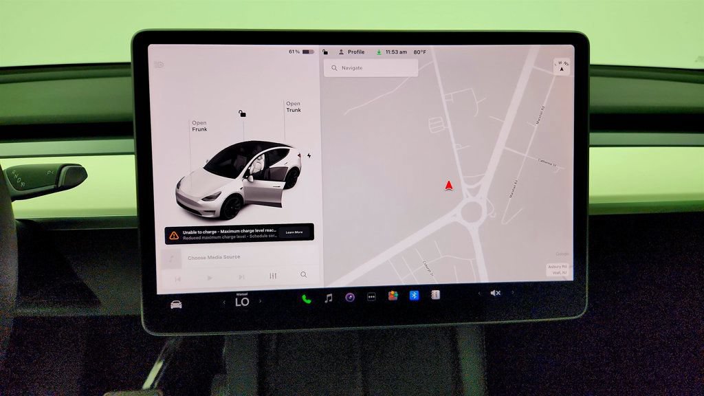 Used 2021 Tesla Model Y Long Range AWD/4WD image 23