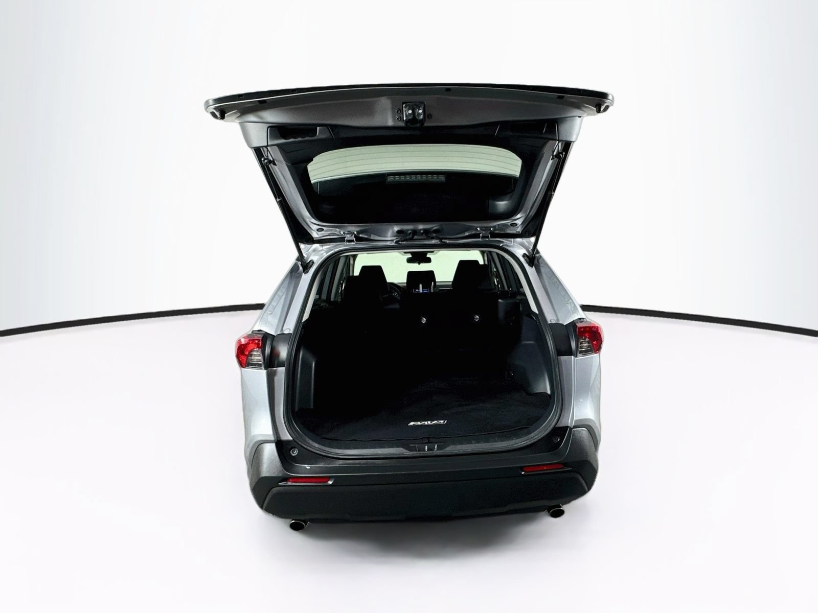 Certified 2021 Toyota RAV4 LE w/ Carpet Mat Package (TMS) AWD/4WD image 22
