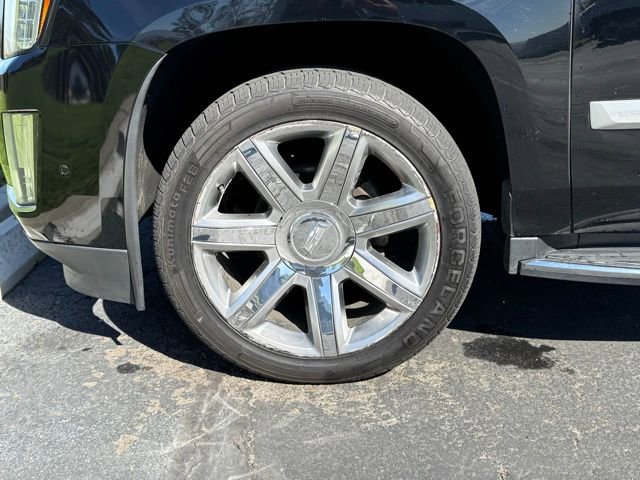 Used 2019 Cadillac Escalade ESV Luxury image 34