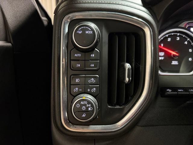 Used 2020 Chevrolet Silverado 1500 High Country w/ Technology Package AWD/4WD image 38