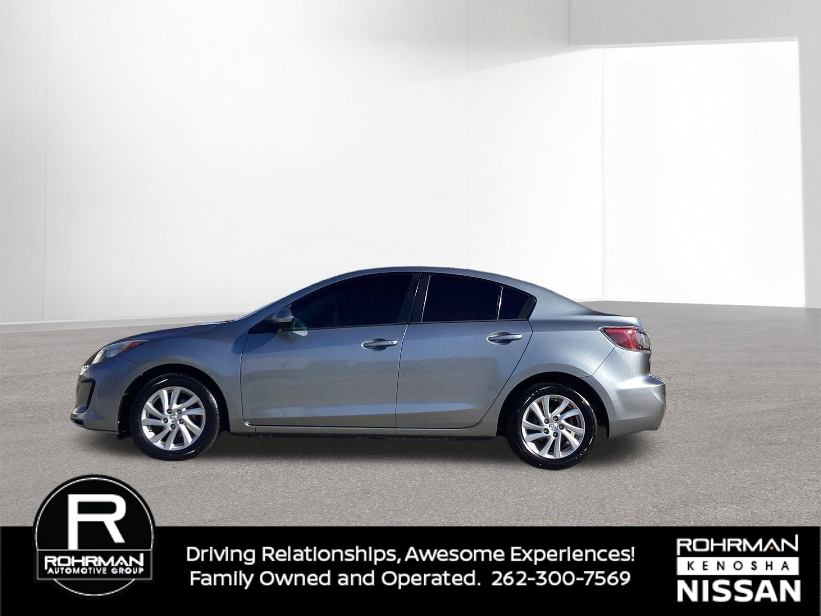 Used 2012 MAZDA MAZDA3 i Touring FWD image 3