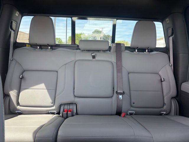 Used 2025 Chevrolet Silverado 2500 LTZ w/ LTZ Convenience Package image 16