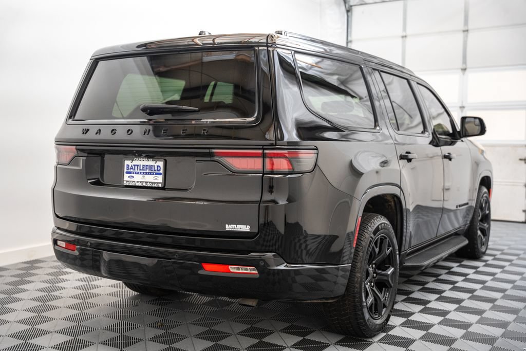 Used 2024 Jeep Wagoneer Series II AWD/4WD image 5