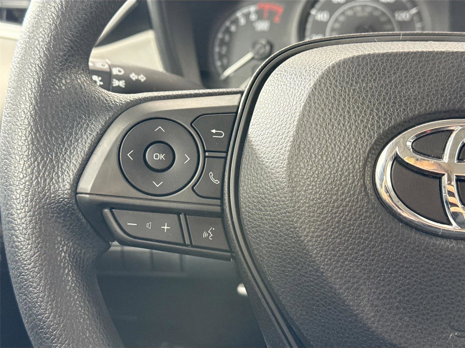 Certified 2020 Toyota Corolla L image 24