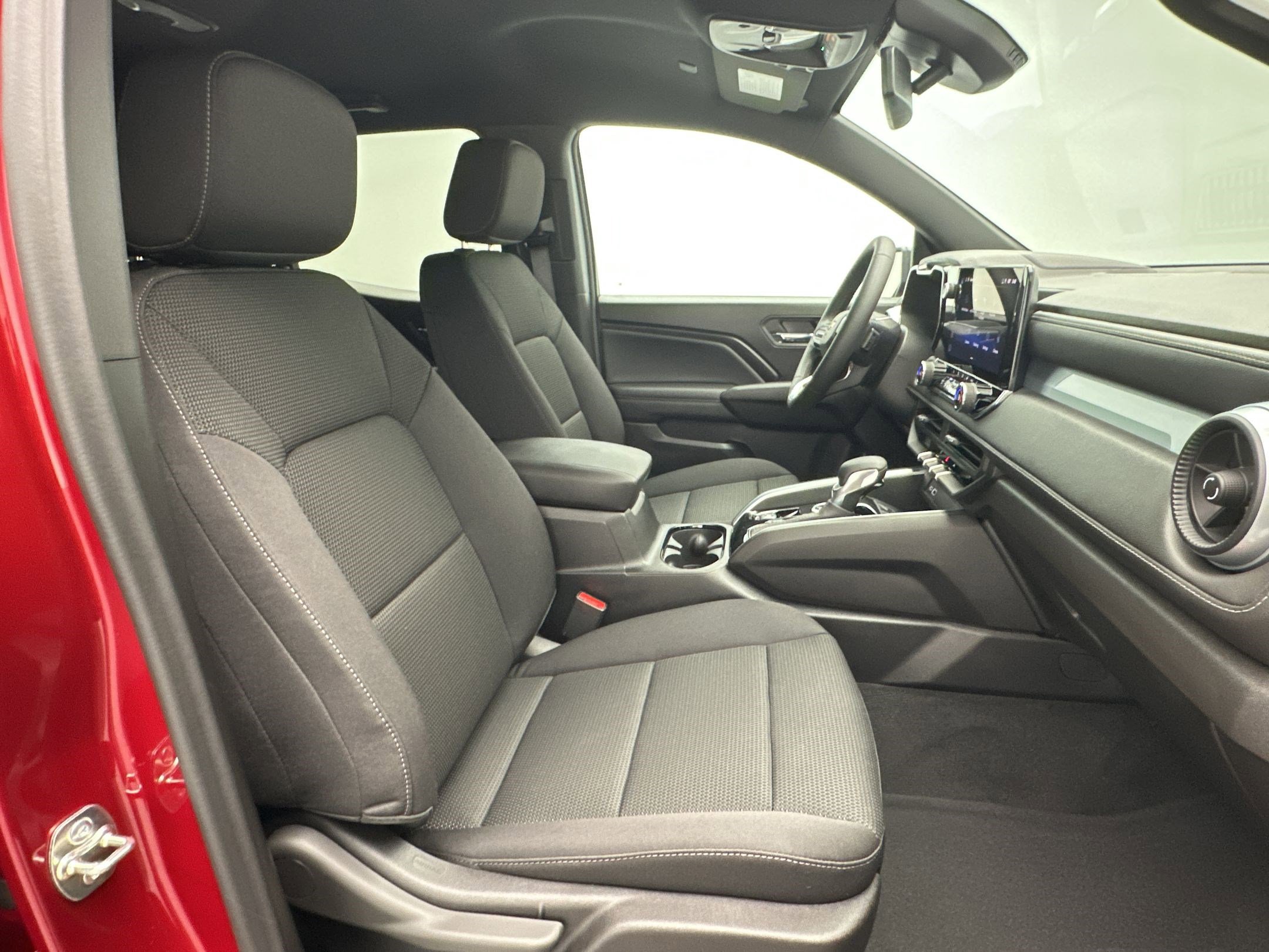 New 2026 Chevrolet Colorado LT image 29