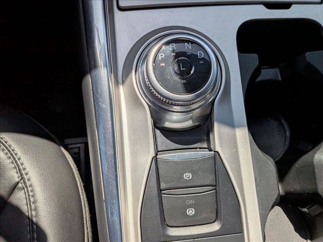 Used 2022 Ford Explorer XLT w/ Equipment Group 202A AWD/4WD image 12