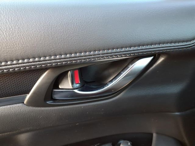 Used 2022 MAZDA CX-5 Carbon Edition image 19