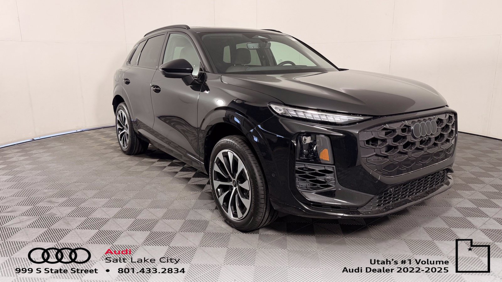 New 2026 Audi Q3 quattro 2.0T AWD/4WD image 1