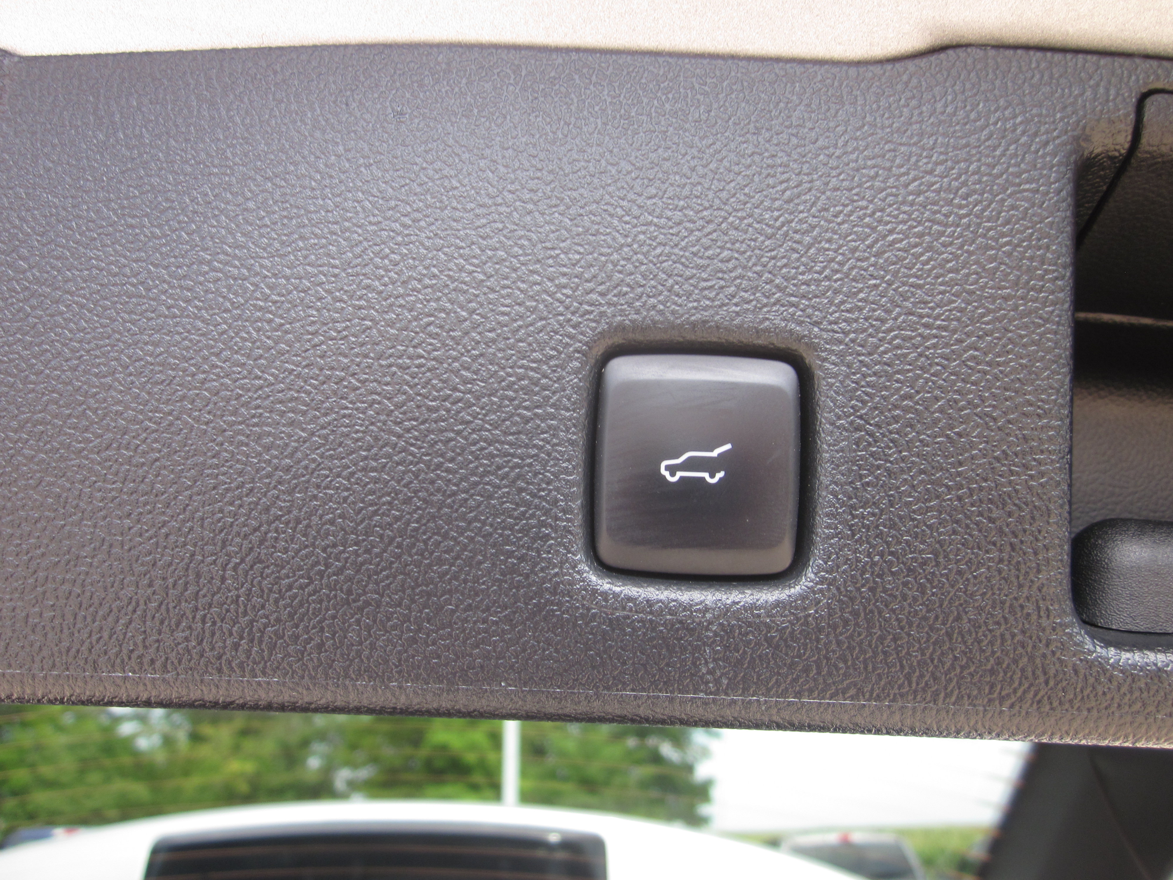 Used 2024 Ford Escape Active AWD/4WD image 9