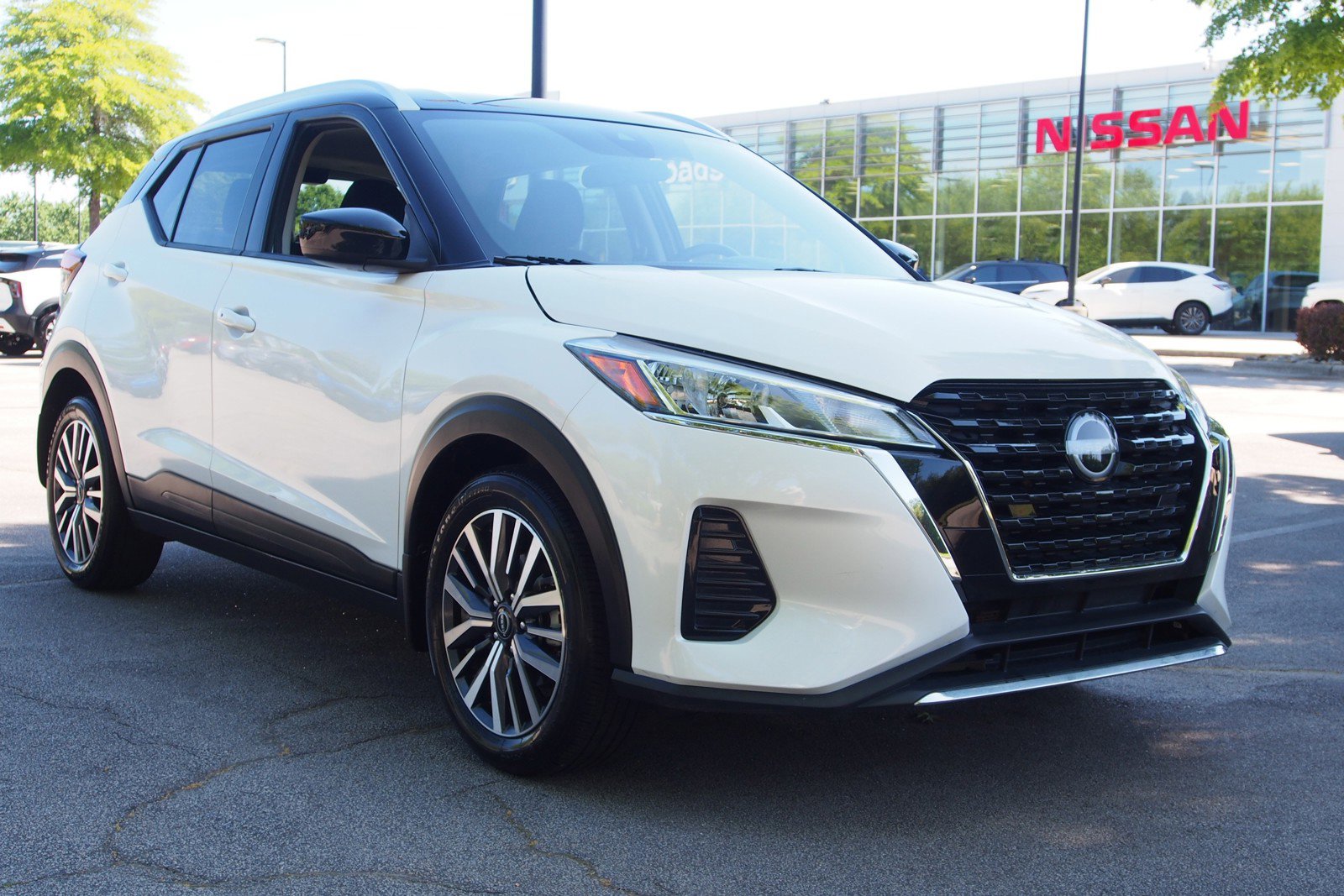 Used 2024 Nissan Kicks SV