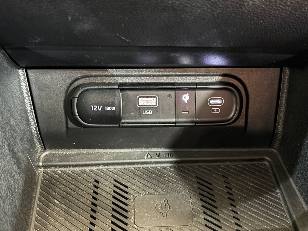 Used 2025 Kia Sportage SX FWD image 21