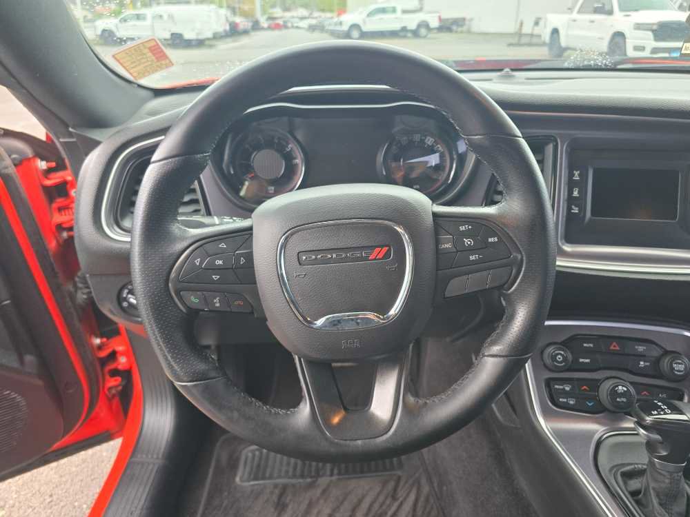 Used 2017 Dodge Challenger SXT w/ Blacktop Package image 11