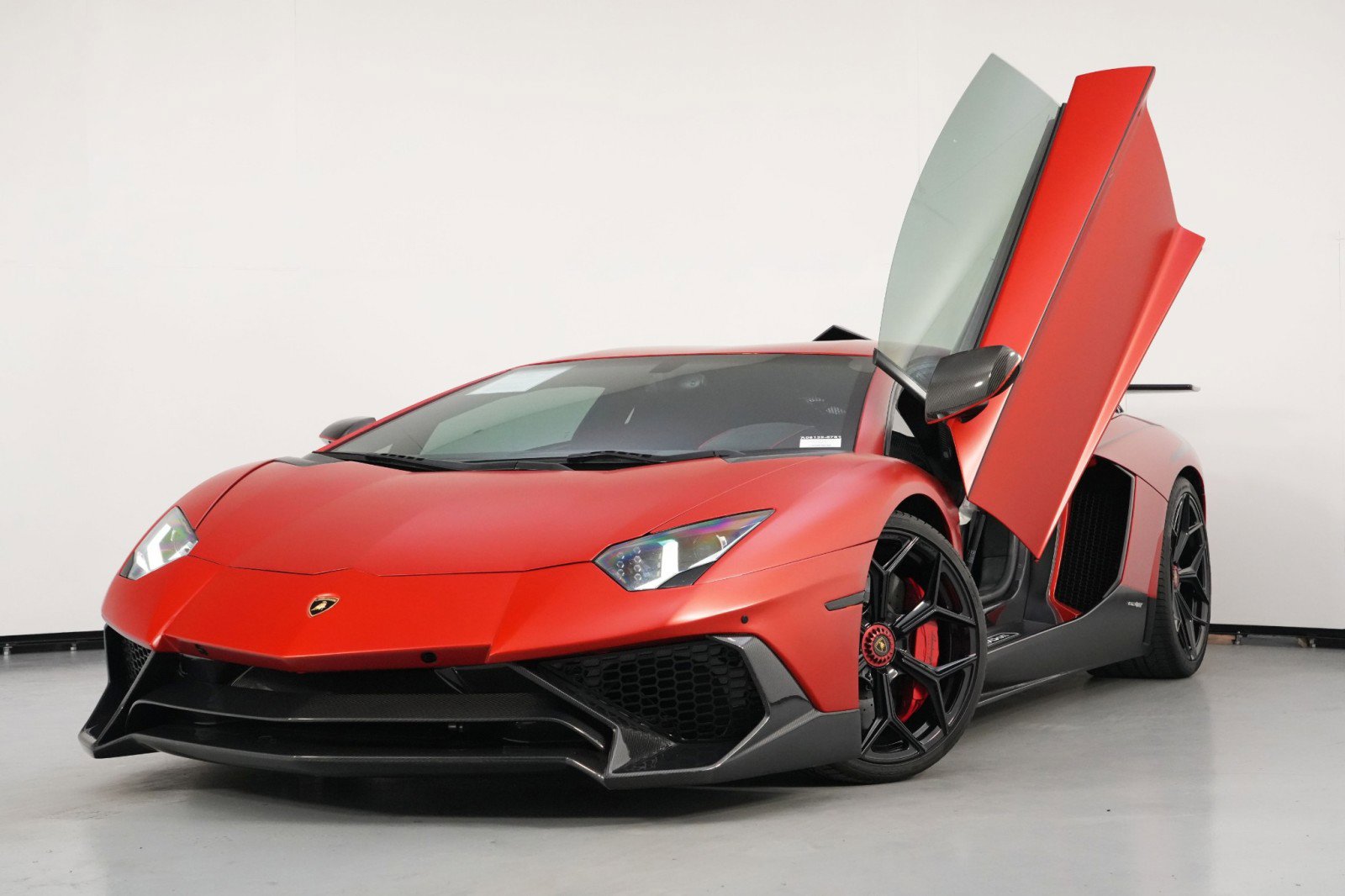 Used 2017 Lamborghini Aventador S image 70