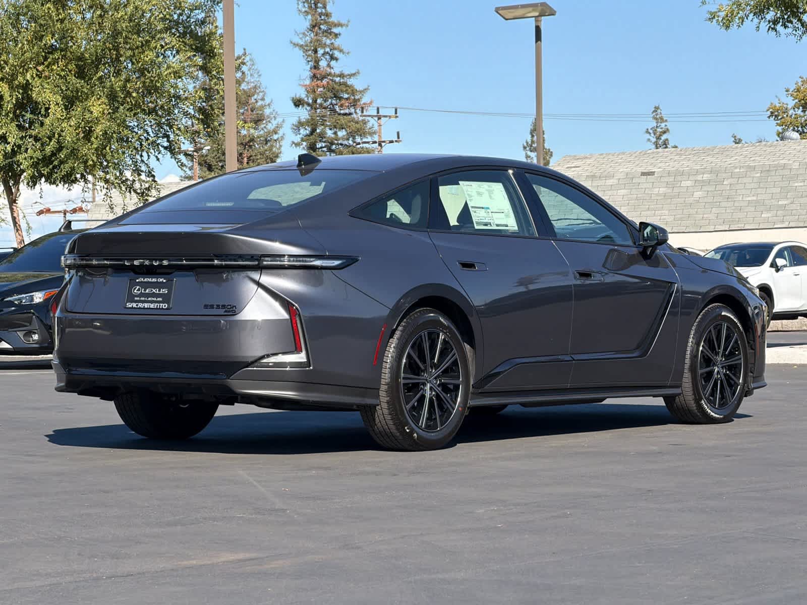 New 2026 Lexus ES 350h AWD w/ Convenience Package image 2