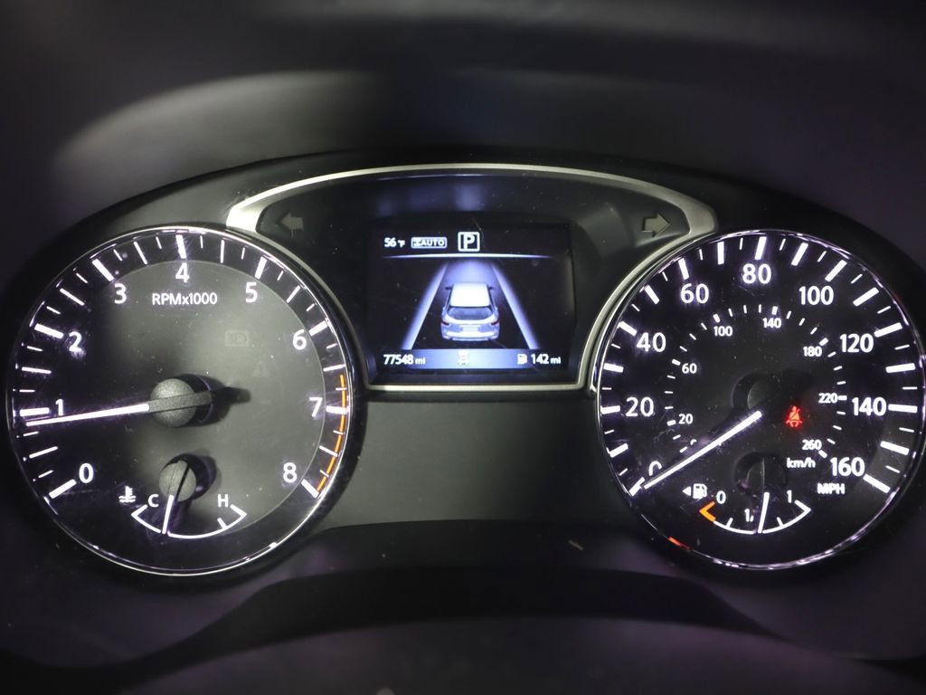 Used 2019 Nissan Pathfinder S image 11