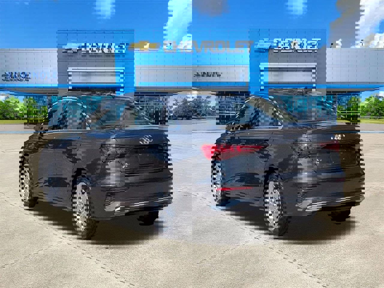 Used 2023 Audi A3 2.0T Premium Plus w/ Premium Plus Package FWD image 3