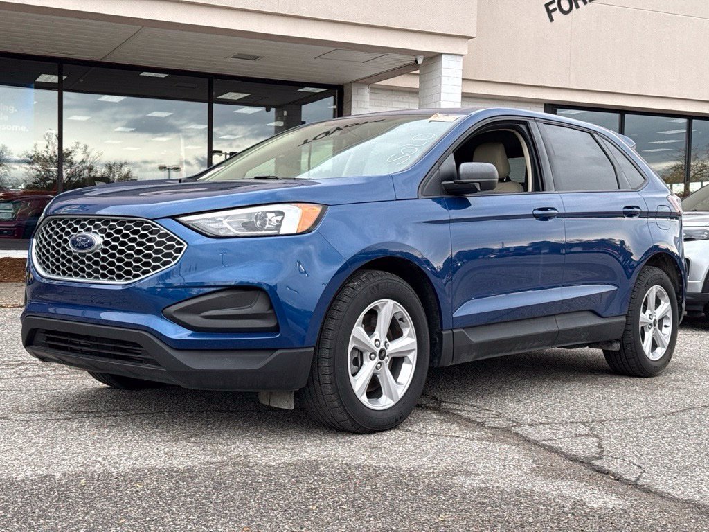Used 2024 Ford Edge SE AWD/4WD image 9