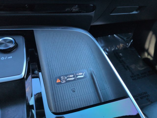 Used 2025 Buick Enclave Preferred FWD image 23