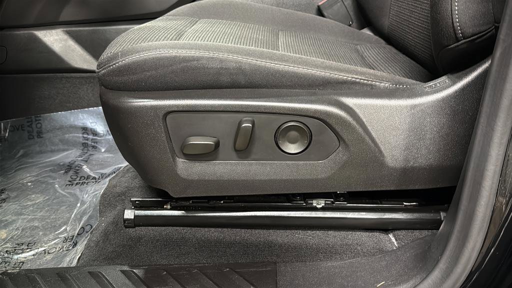 Used 2024 GMC Canyon Elevation w/ Convenience Package image 21