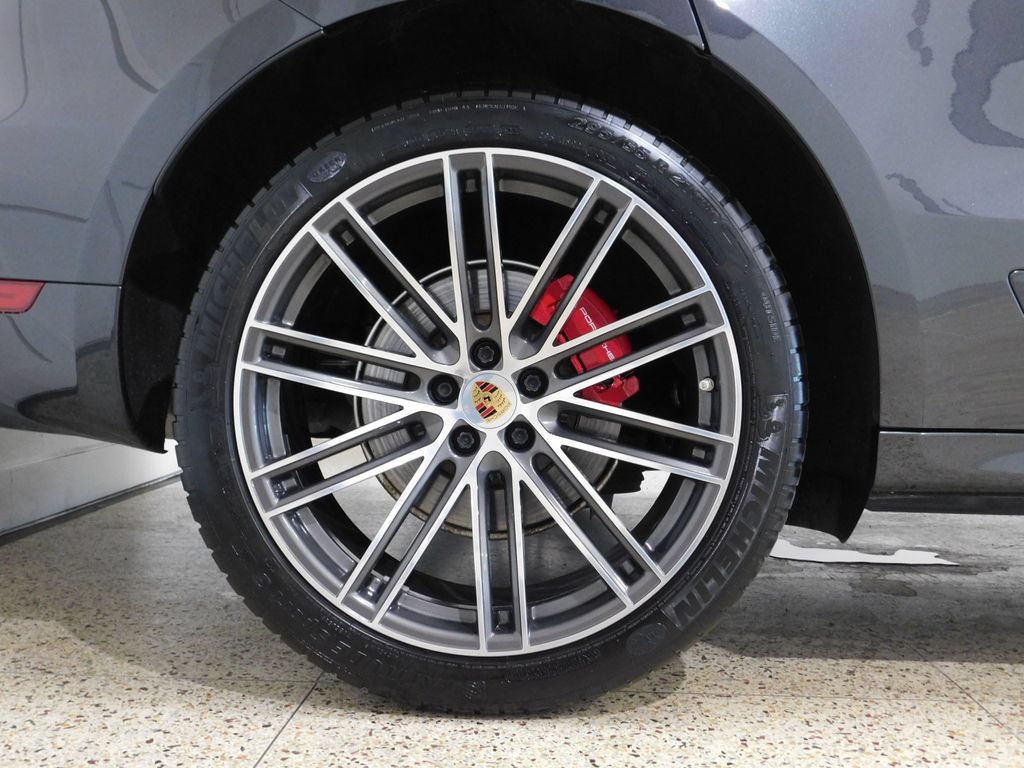 Used 2021 Porsche Macan GTS AWD/4WD image 98