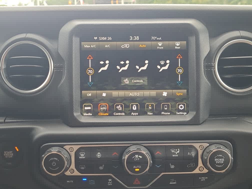 Used 2023 Jeep Wrangler Unlimited Sahara w/ Cold Weather Group AWD/4WD image 19