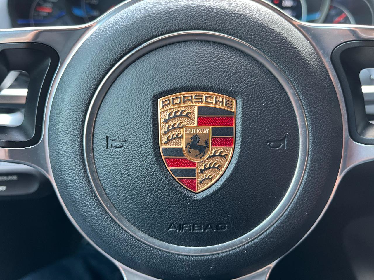 Used 2015 Porsche Cayenne Diesel AWD/4WD image 31