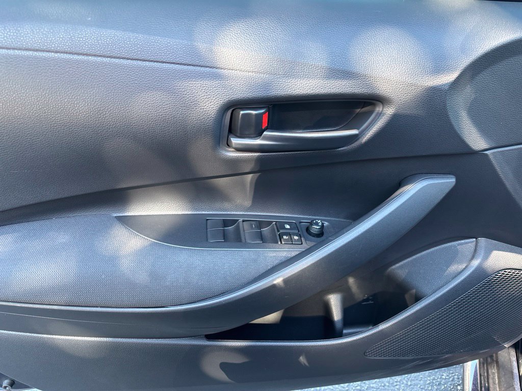 Used 2015 Toyota Prius V Two FWD image 12