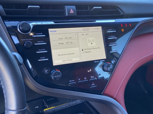 Used 2020 Toyota Camry XSE image 22