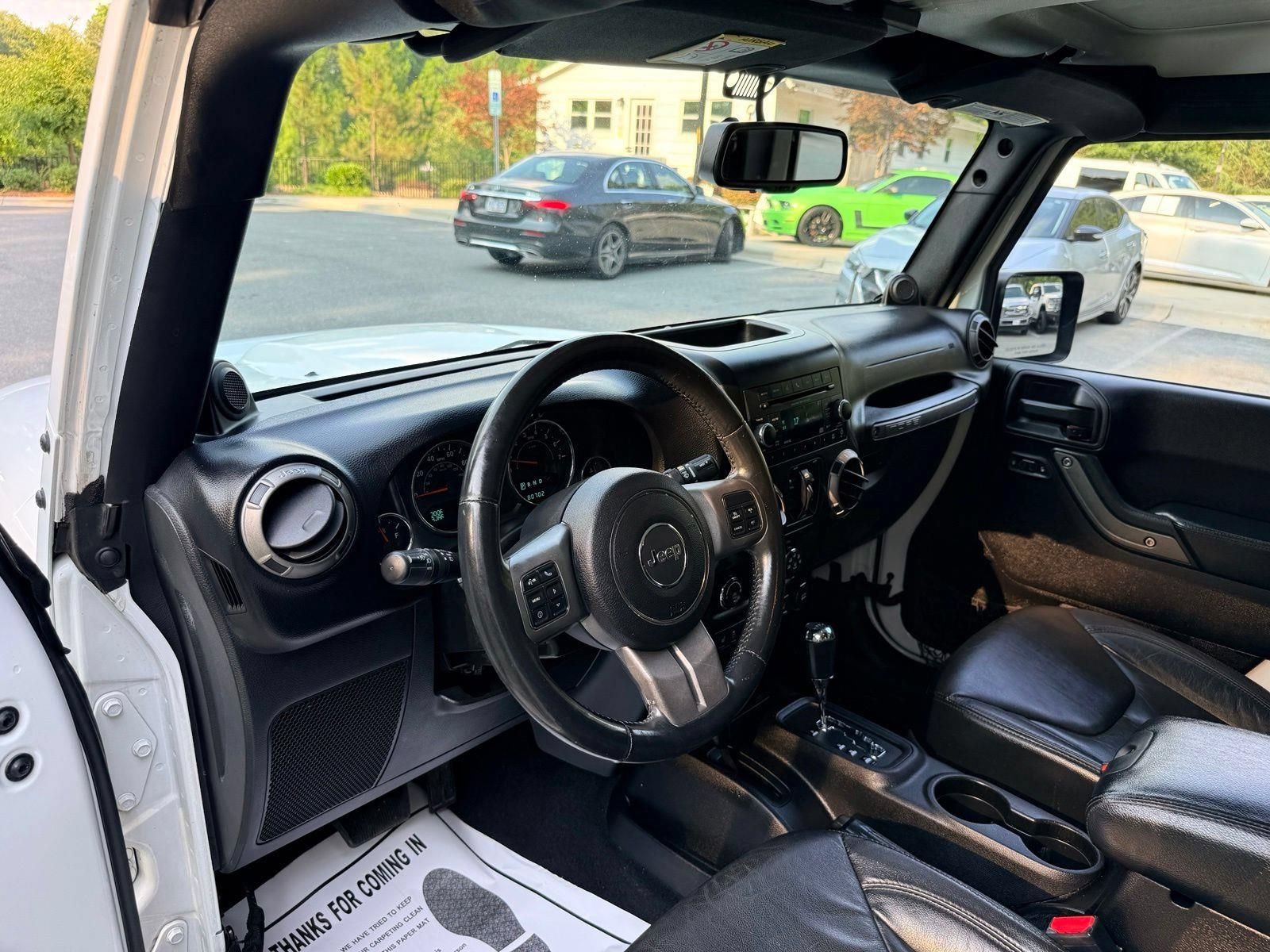 Used 2013 Jeep Wrangler Unlimited Sahara AWD/4WD image 20
