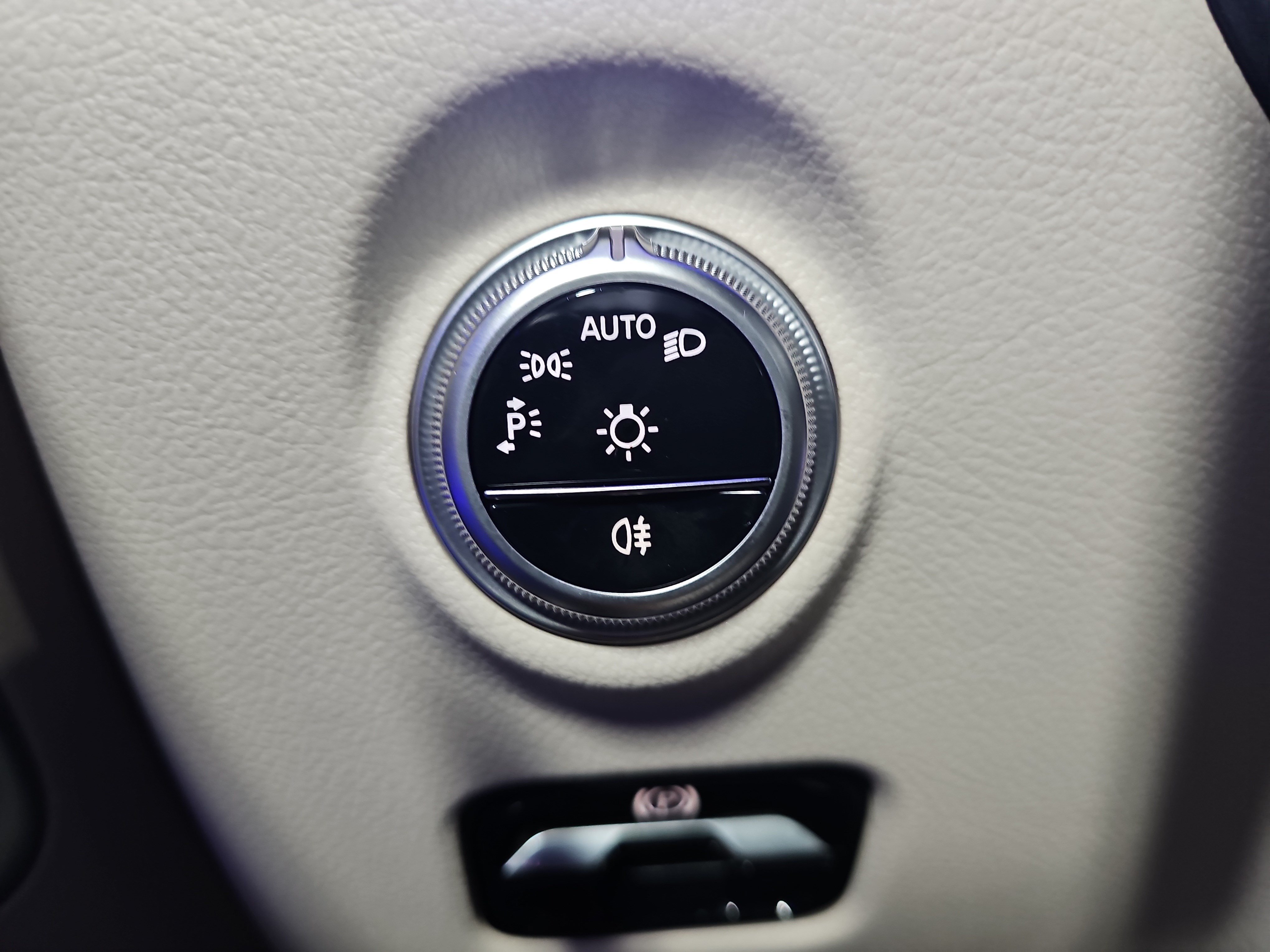 New 2026 Mercedes-Benz C 300 4MATIC Sedan image 26