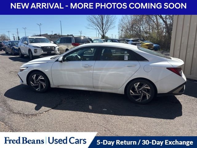Certified 2025 Hyundai Elantra SEL image 6