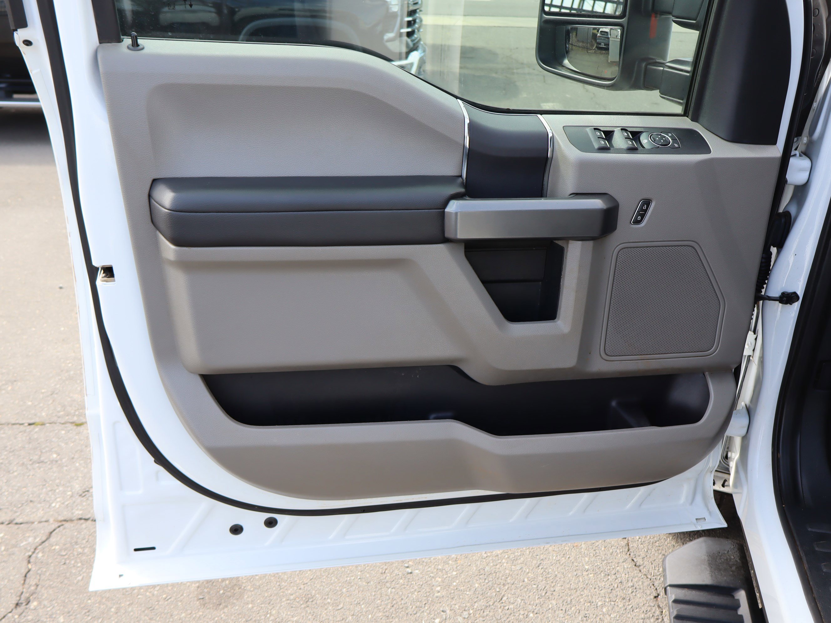 Used 2022 Ford F350 XLT image 18