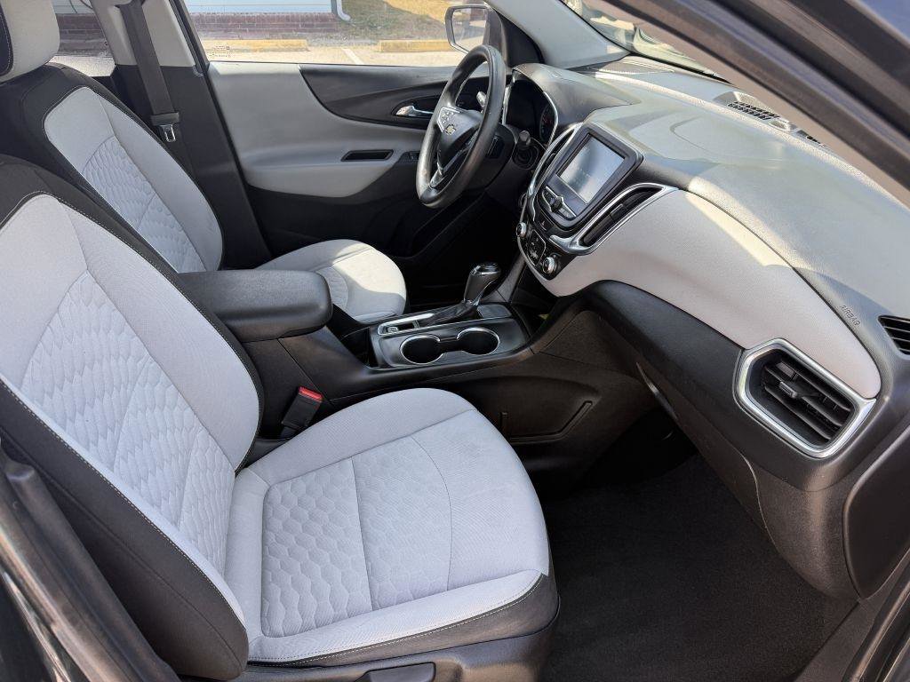 Used 2018 Chevrolet Equinox LS w/ LPO, Cargo Package image 10
