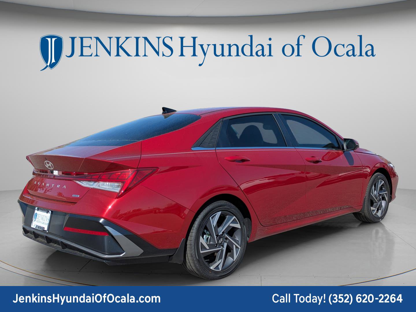 Used 2025 Hyundai Elantra Limited image 3