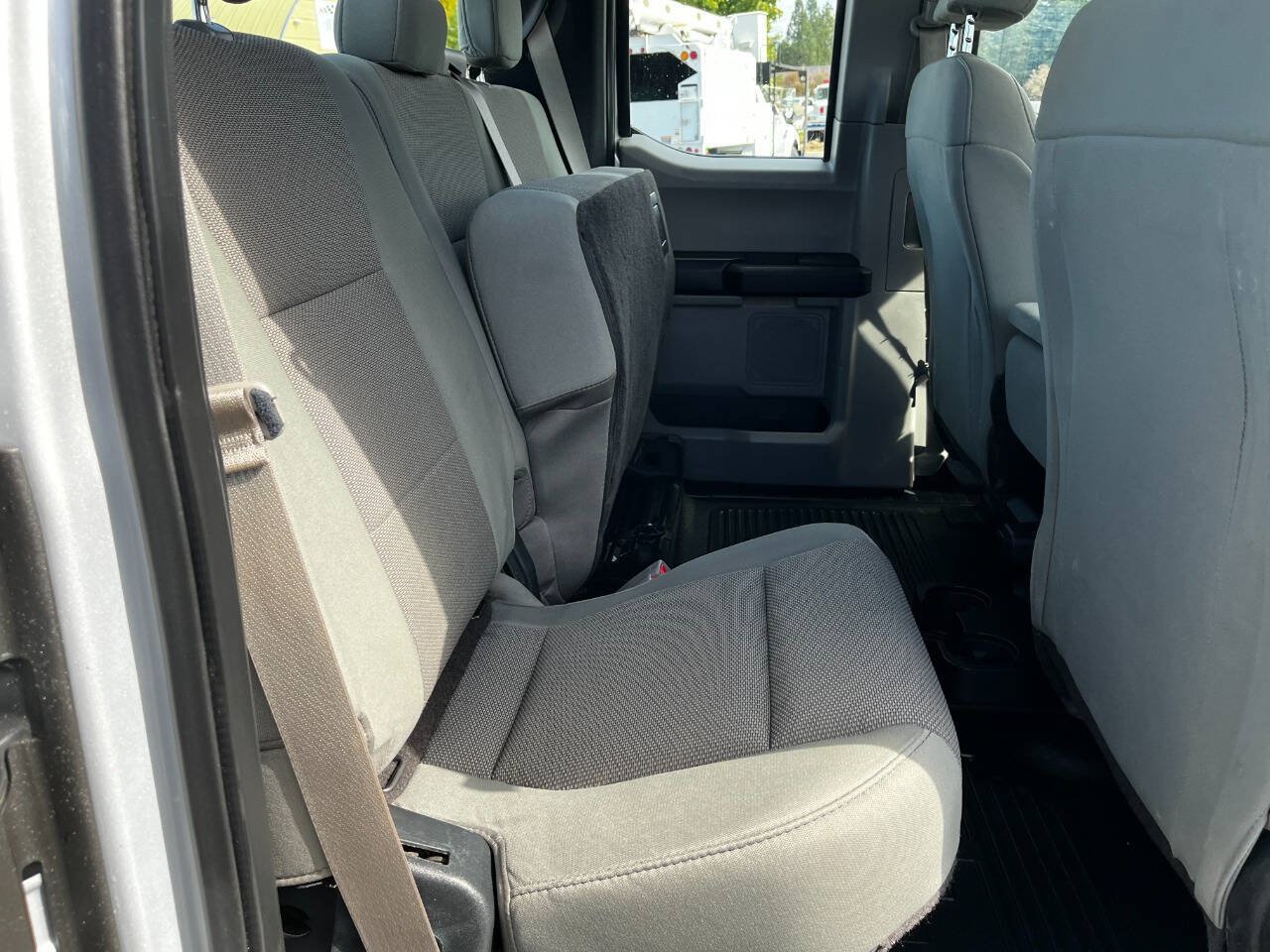 Used 2017 Ford F250 XL w/ Power Equipment Group AWD/4WD image 19
