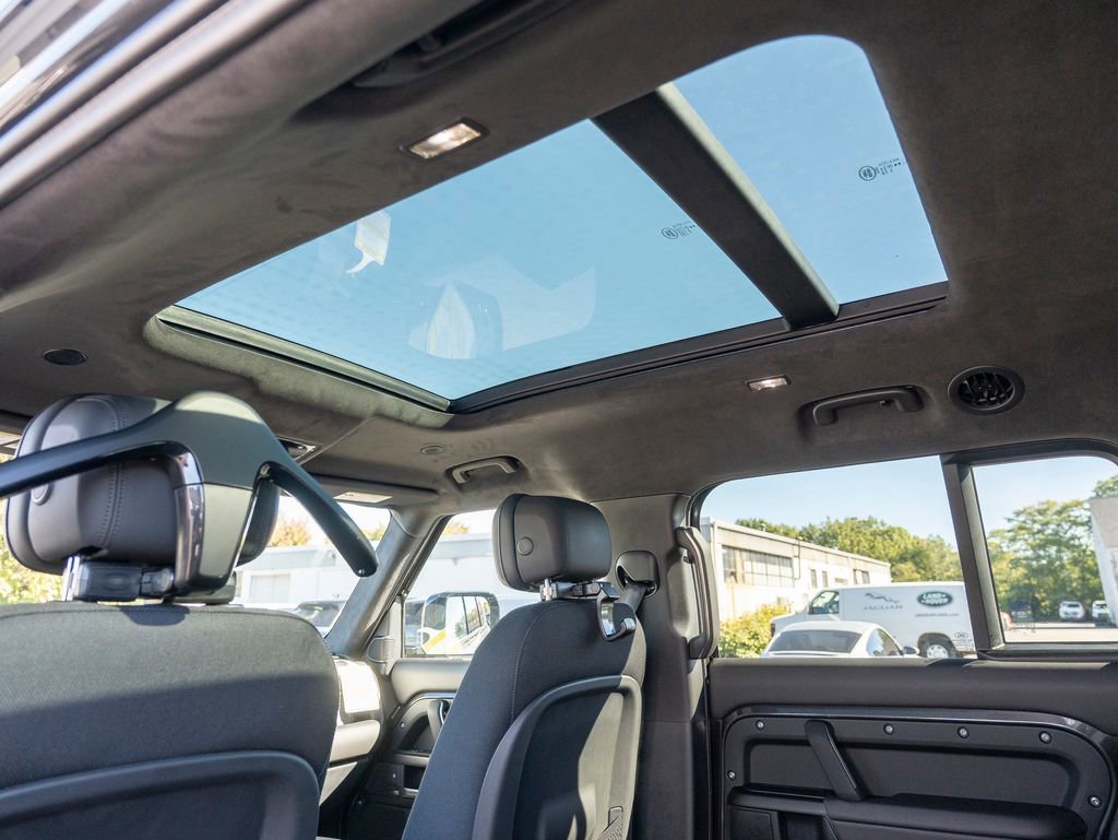 New 2026 Land Rover Defender 130 V8 image 22