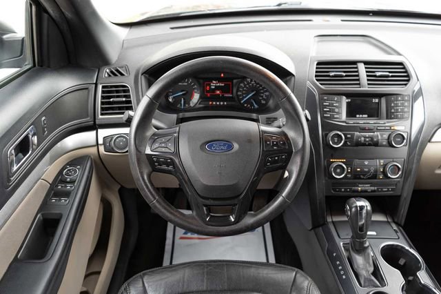 Used 2018 Ford Explorer FWD image 14