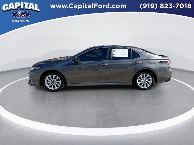 Used 2024 Toyota Camry LE w/ Convenience Package image 5
