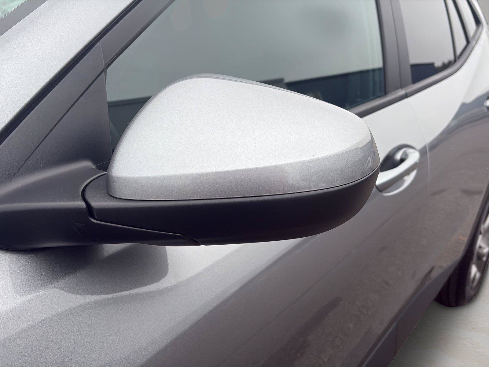 Used 2025 Chevrolet Trax LT w/ LT Convenience Package FWD image 40