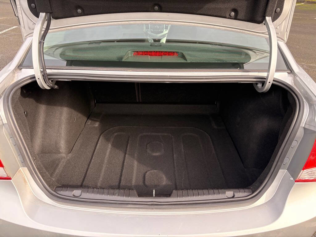 Used 2014 Chevrolet Cruze LS image 16