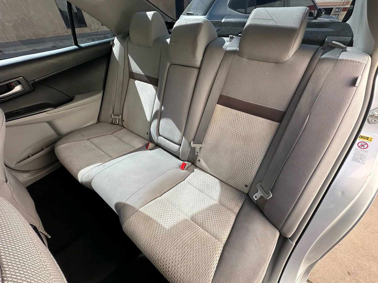 Used 2014 Toyota Camry LE image 16