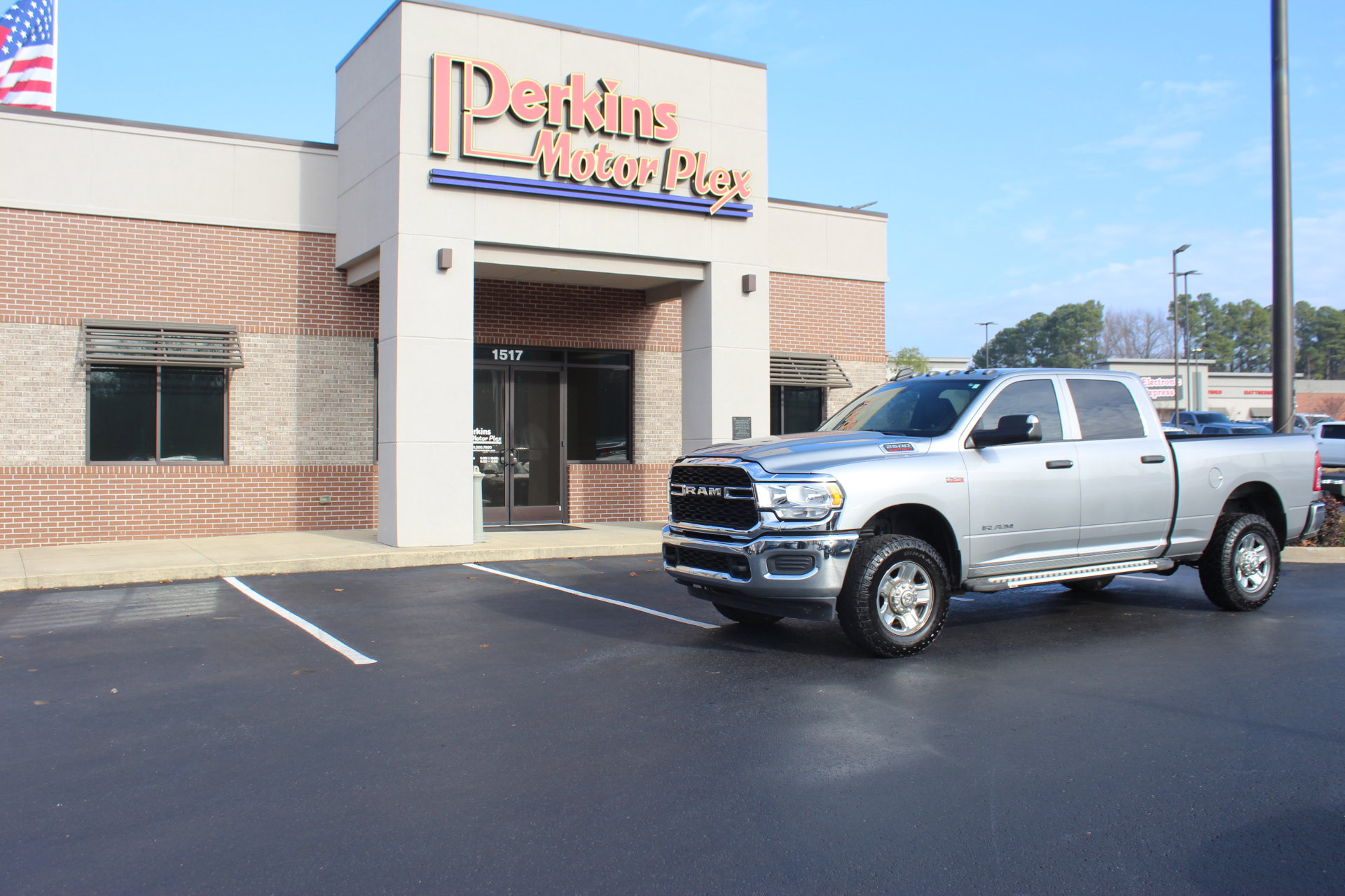 Used 2022 RAM 2500 Tradesman w/ Chrome Appearance Group image 34