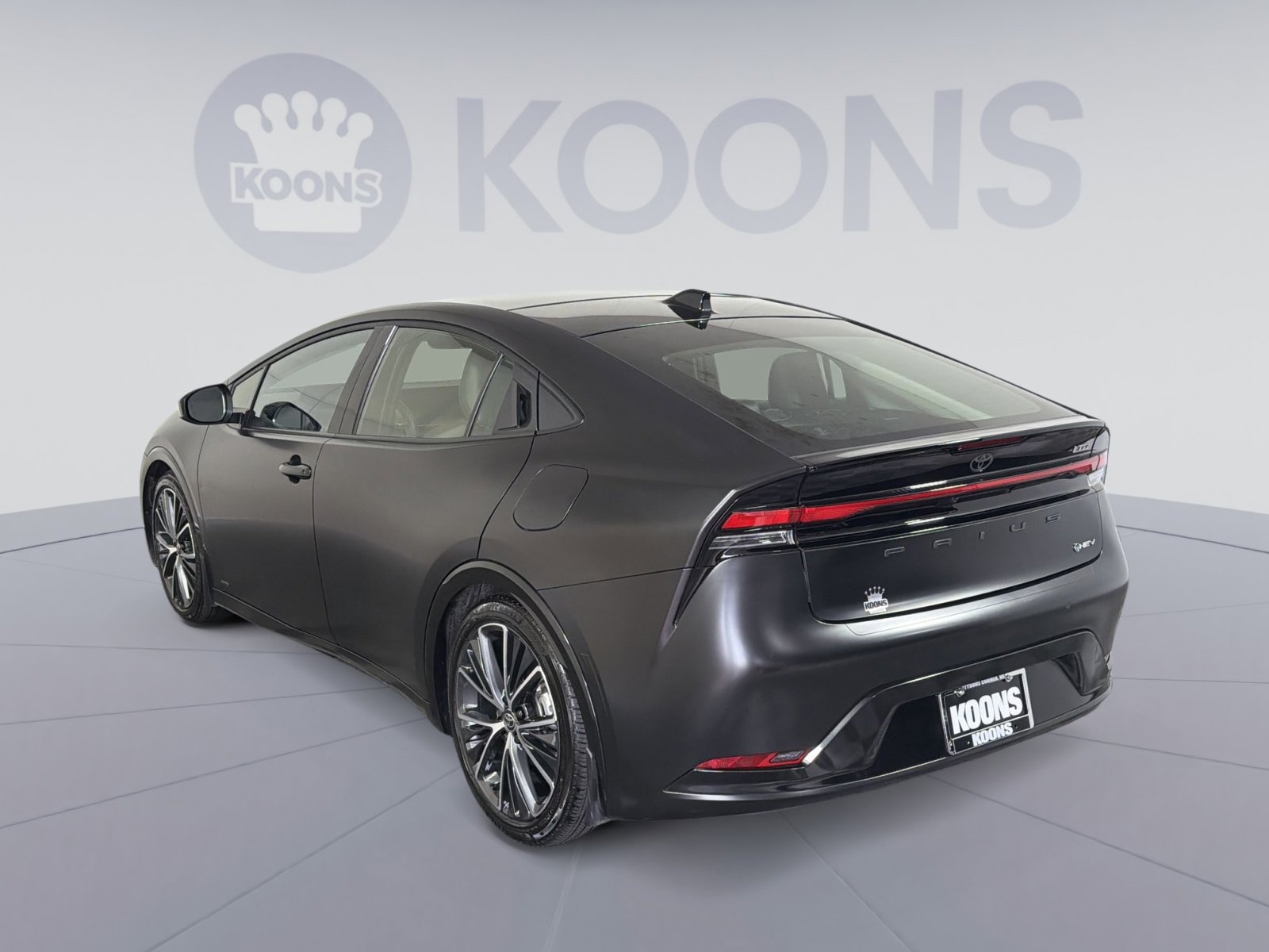 Used 2024 Toyota Prius Limited image 2