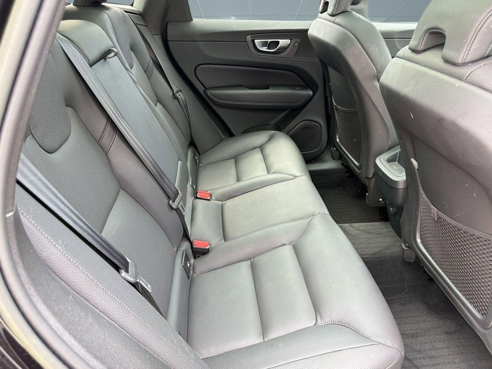 Certified 2023 Volvo XC60 B5 Plus w/ Climate Package image 28