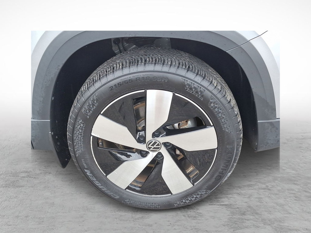 Used 2023 Volkswagen Taos S image 9